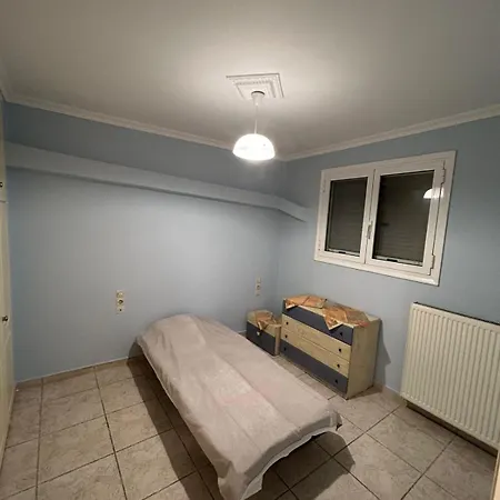 Ολόκληρο Διαμέρισμα Κοντά Στη Θάλασσα Πάτρα Καστελόκαμπος *